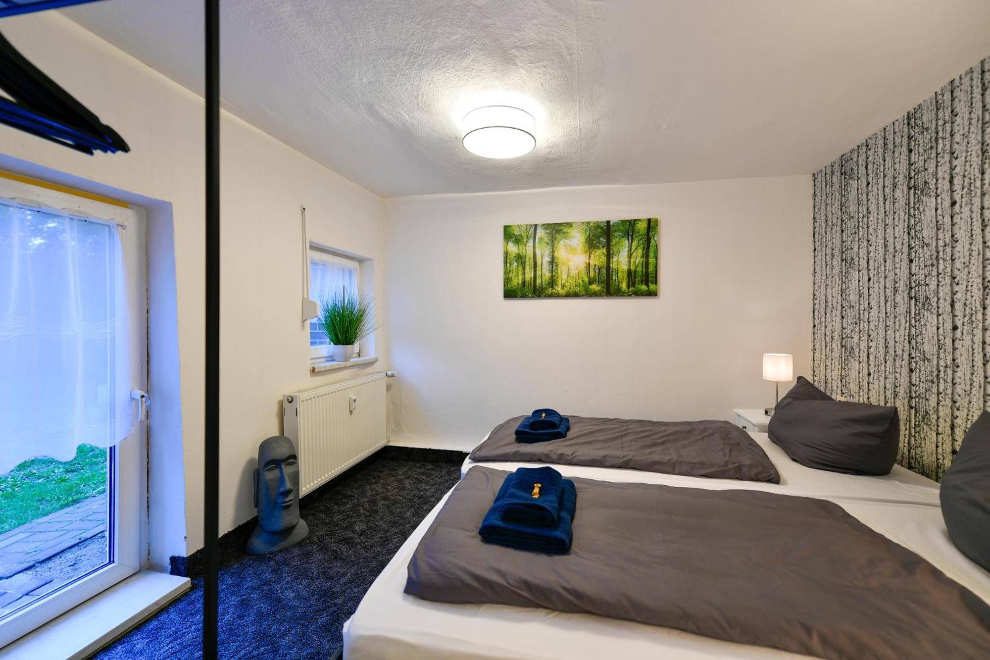 Grosses Spree Apartment, 3 Schlafzimmer Bis 10 Personen, 4x Kfz Parkplatz, Terrasse, Waschtrockner, Wlan, Netflix Appartement *